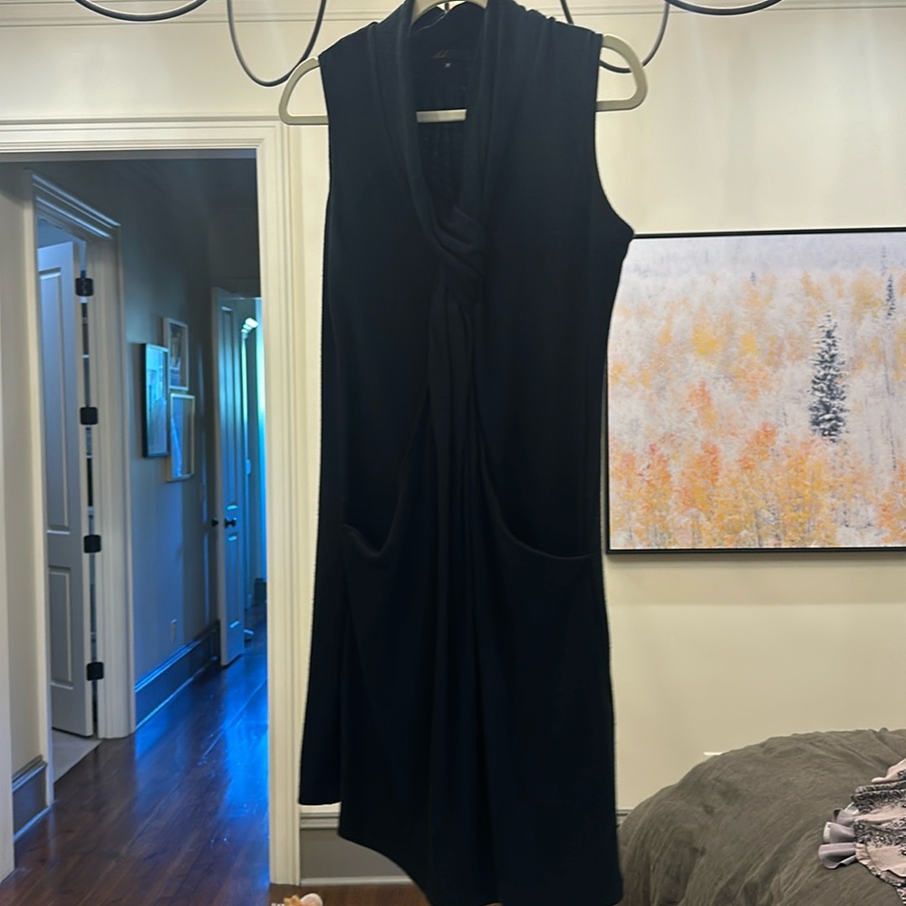 V Fish women’s size M sleeveless black sweater dress